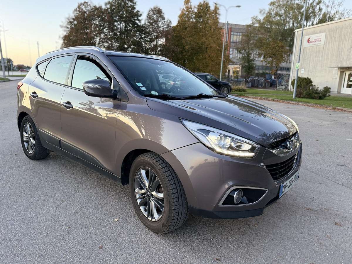 Hyundai ix35 2015 — interior