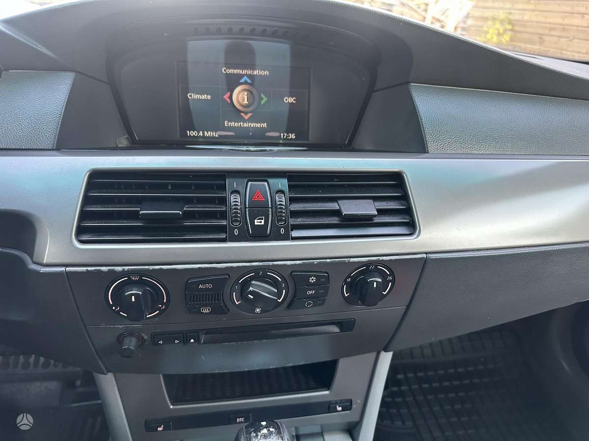 BMW 525 2006 — двигун 2497 cm³, 177 HP (130kW)