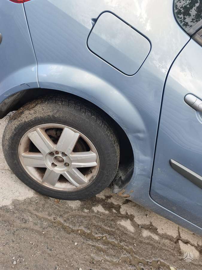 Renault Scenic 2006 — photo 11
