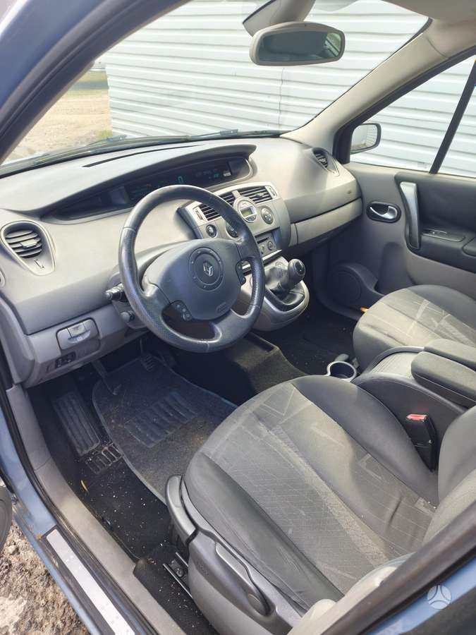 Renault Scenic 2006 — photo 15