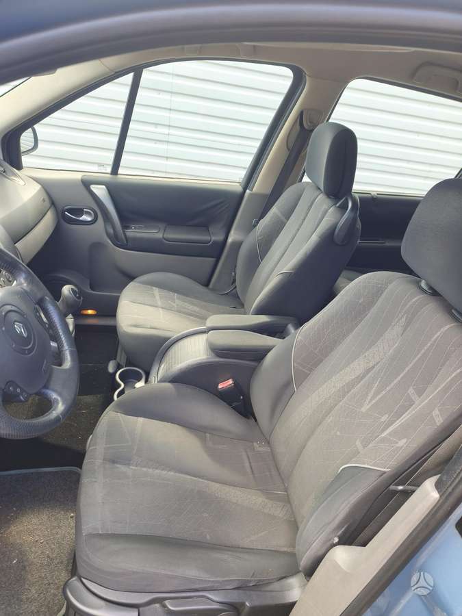 Renault Scenic 2006 — photo 16
