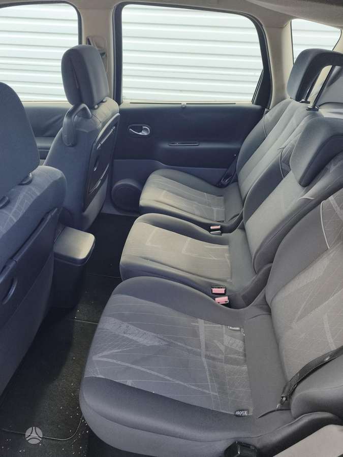 Renault Scenic 2006 — photo 21