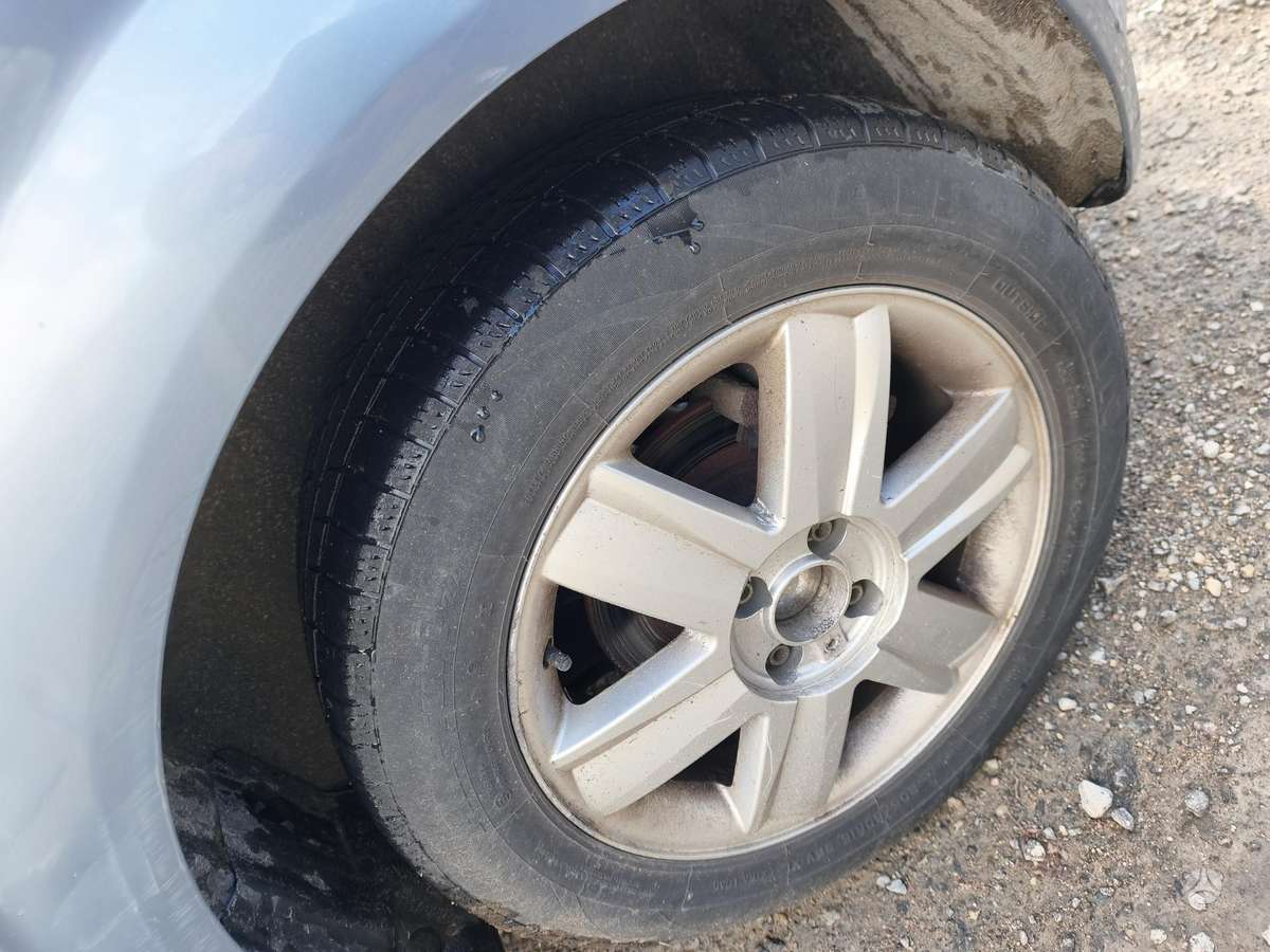 Renault Scenic 2006 — photo 27