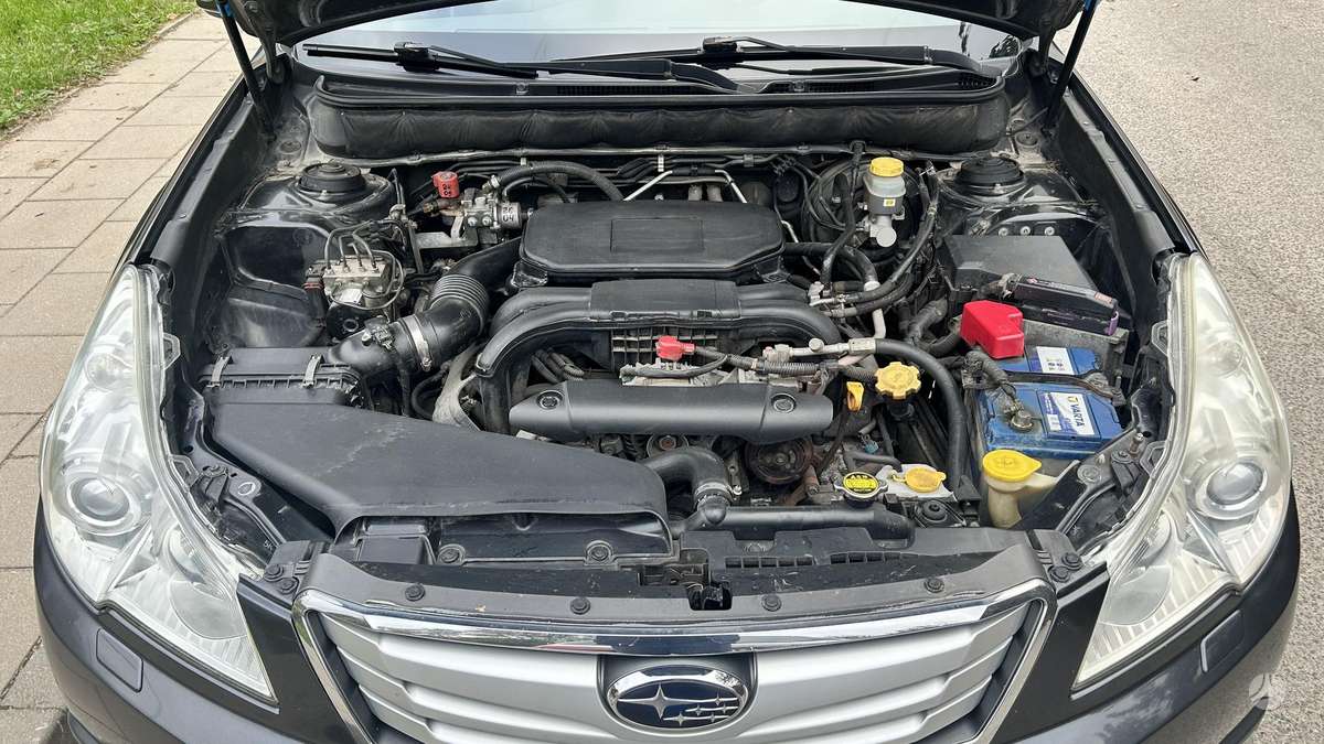 Subaru Outback 2010 — photo 12