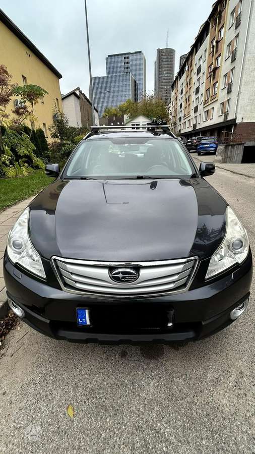 Subaru Outback 2010 — photo 13