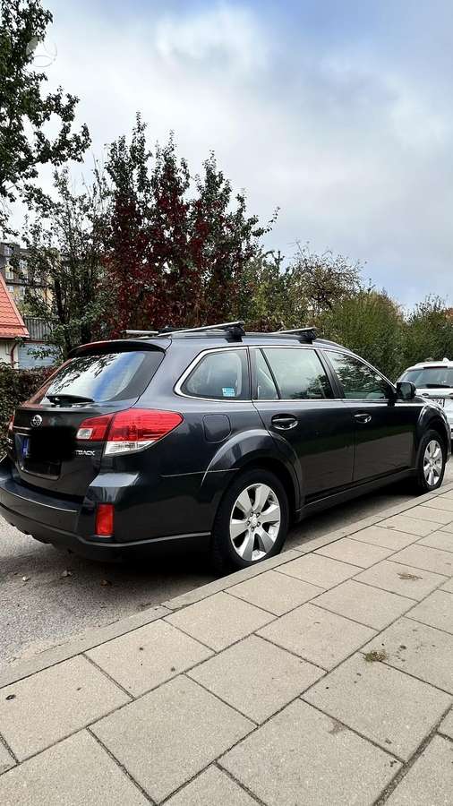 Subaru Outback 2010 — photo 19
