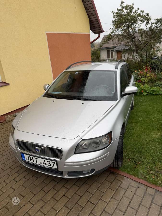 Volvo V50 2007 — engine 1997 cm³, 136 HP (100kW)