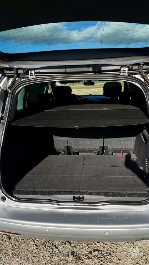 Peugeot 5008 2012 — photo 15