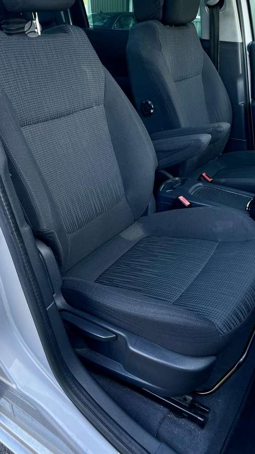 Peugeot 5008 2012 — photo 26
