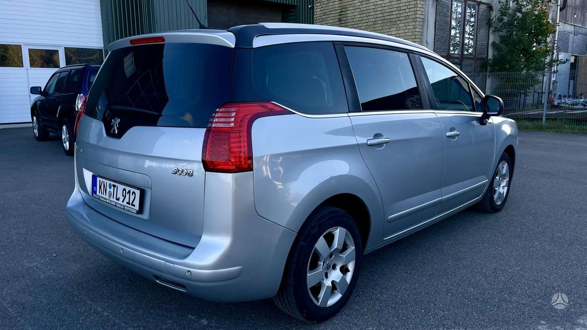 Peugeot 5008 2012 — photo 5