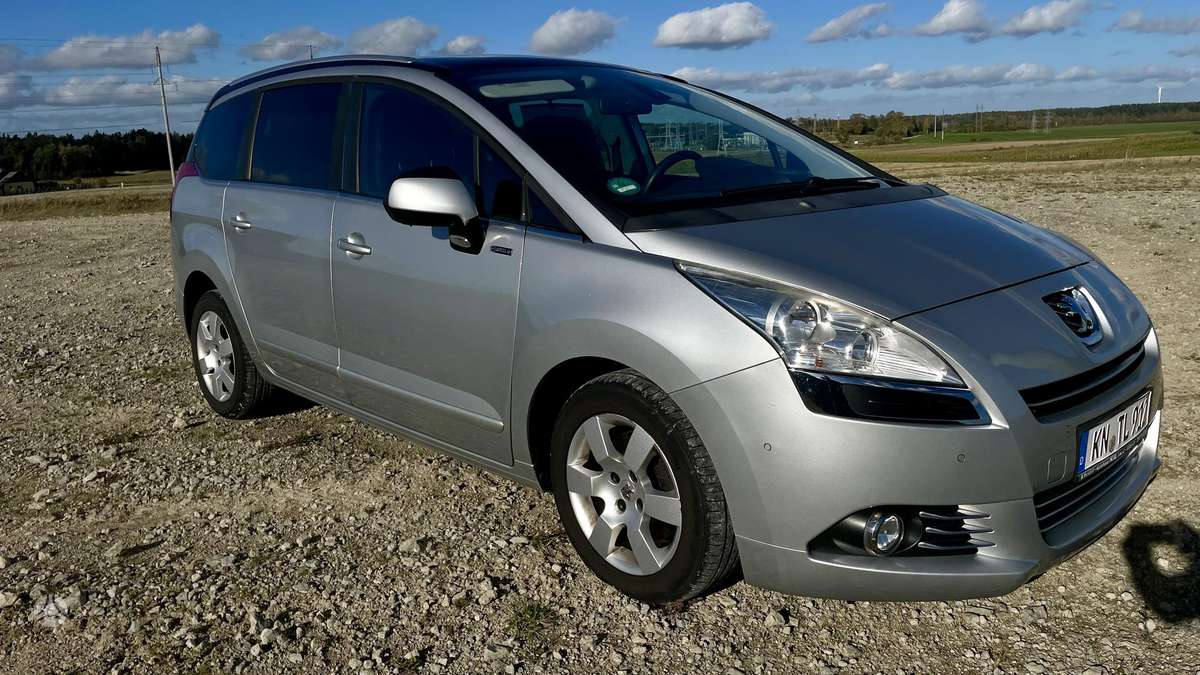 Peugeot 5008 2012 — photo 8