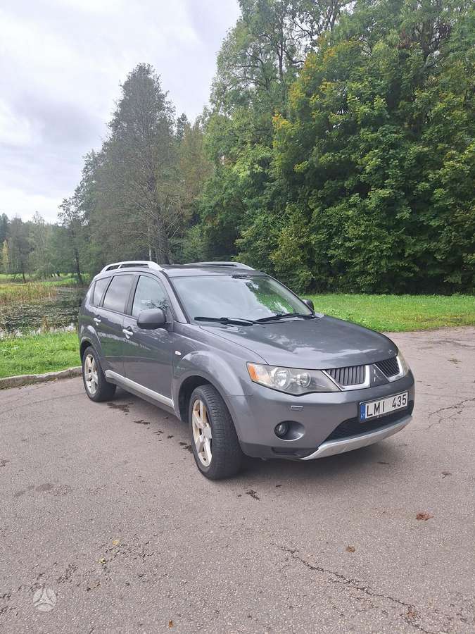 Mitsubishi Outlander 2007 — вигляд ззаду