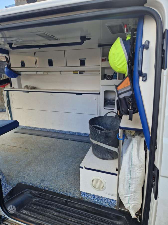 Volkswagen Transporter 2010 — двигун 2000 cm³, 140 HP (103kW)