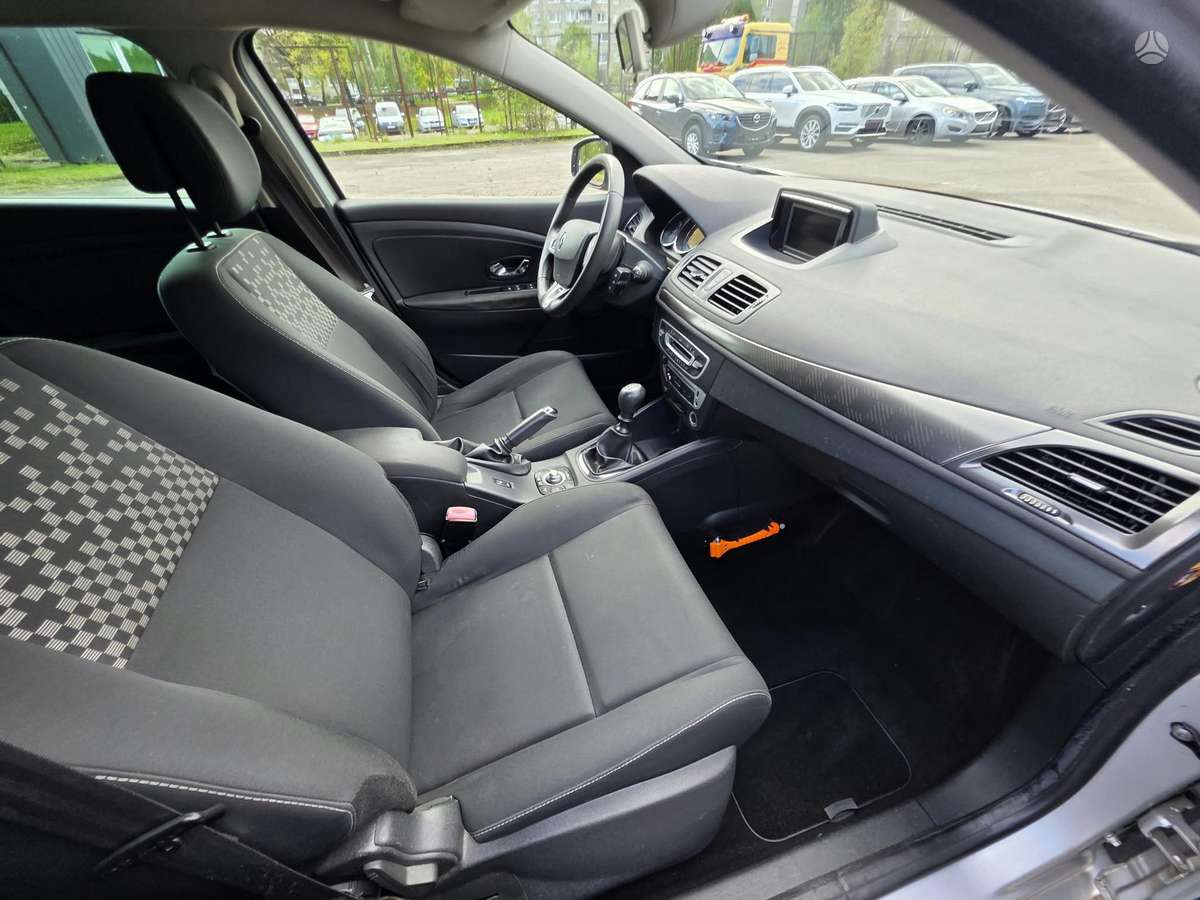 Renault Megane 2012 — photo 10