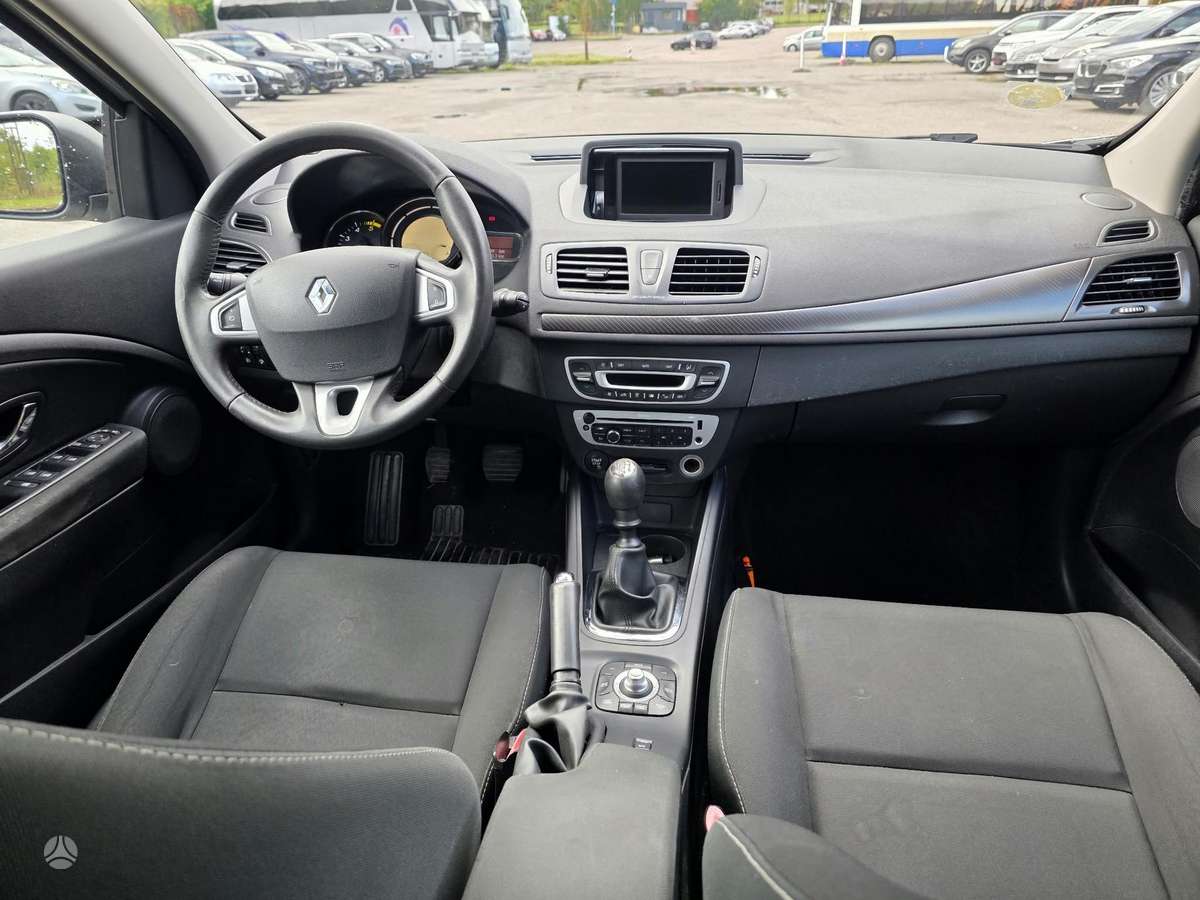 Renault Megane 2012 — photo 11