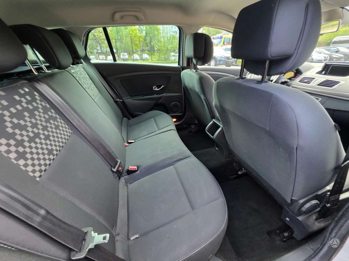 Renault Megane 2012 — photo 15