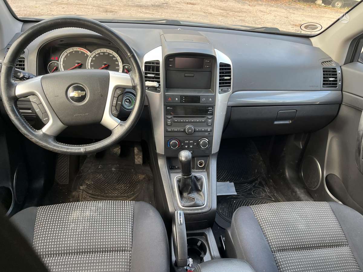 Chevrolet Captiva 2009 — photo 10