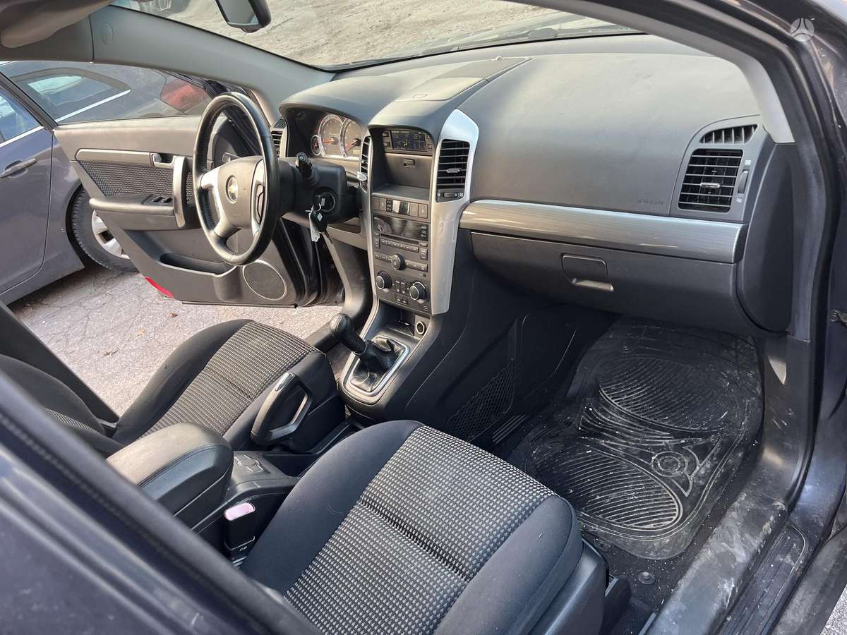 Chevrolet Captiva 2009 — photo 8