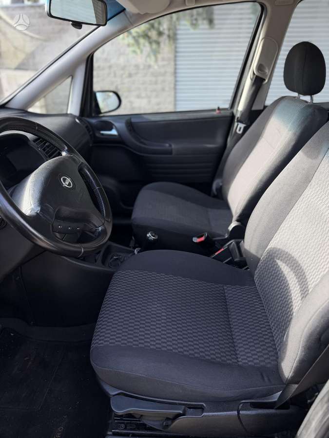 Opel Zafira 2004 — photo 11
