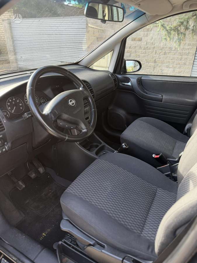 Opel Zafira 2004 — photo 12