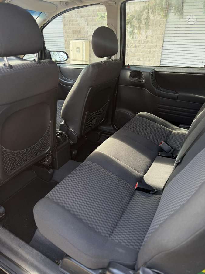 Opel Zafira 2004 — photo 16