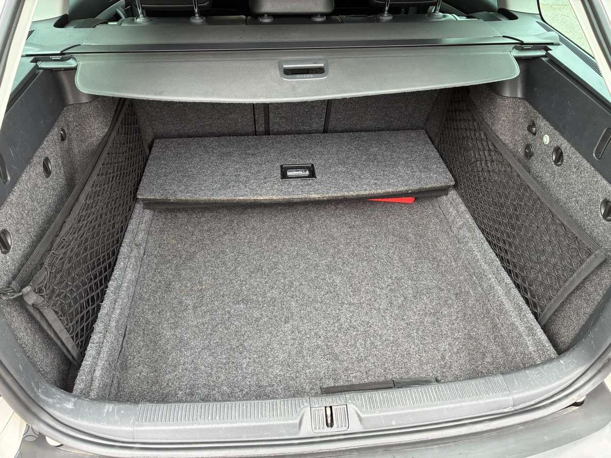 Skoda Octavia 2011 — photo 12