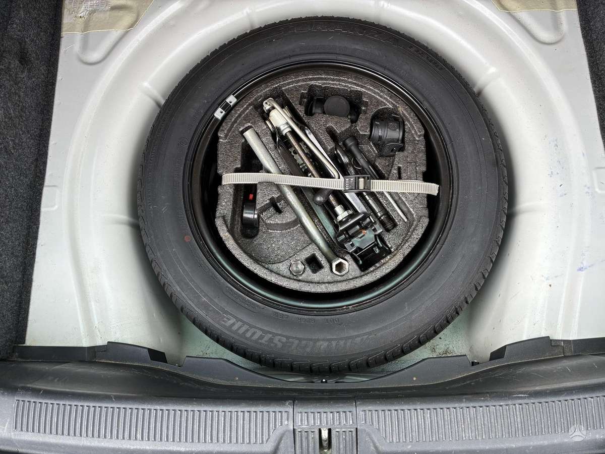Skoda Octavia 2011 — photo 13