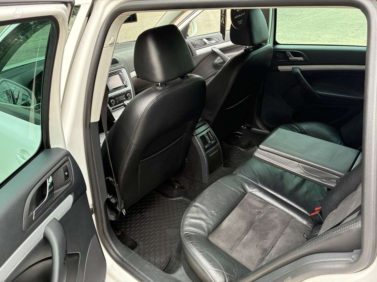 Skoda Octavia 2011 — photo 9