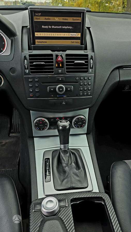 Mercedes-Benz C320 2009 — photo 29