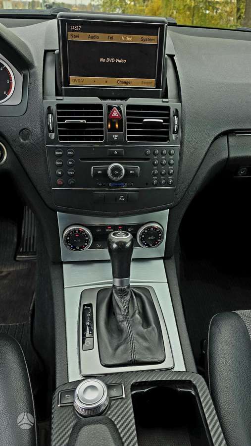 Mercedes-Benz C320 2009 — photo 30