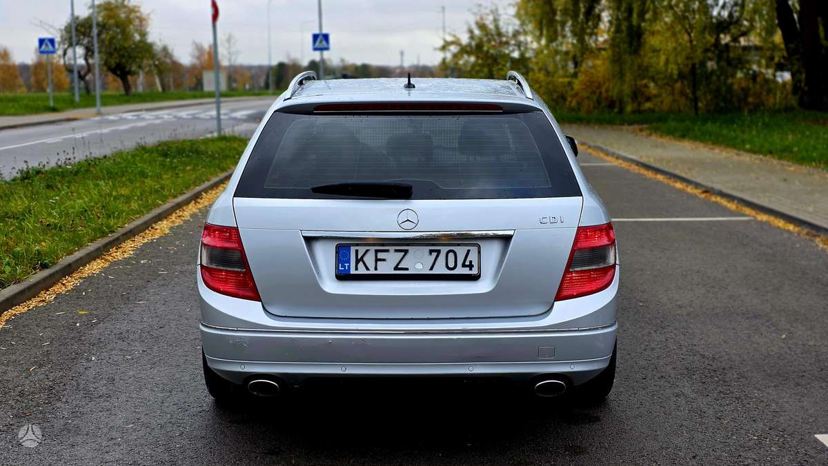 Mercedes-Benz C320 2009 — photo 6