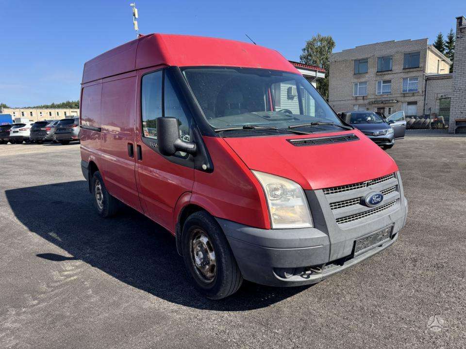 Ford Transit 2012 — салон