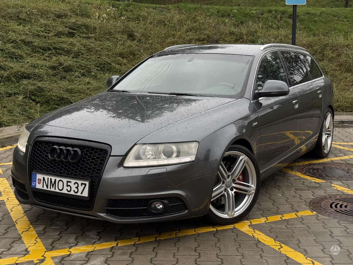 Audi A6 2010 — вигляд ззаду