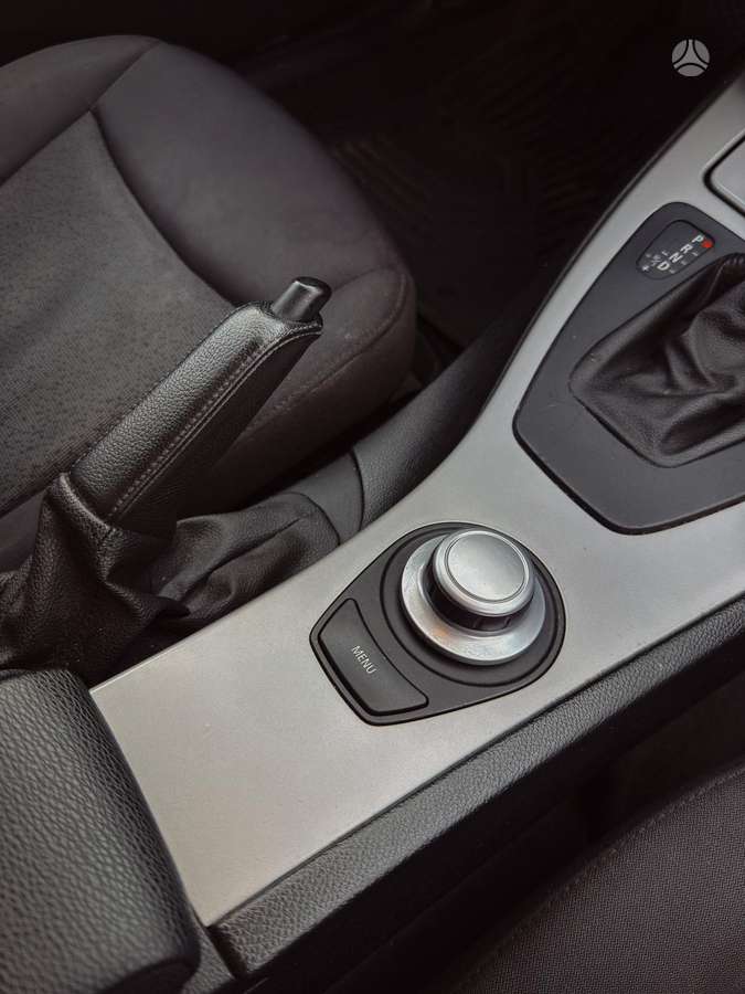 BMW 320 2008 — photo 20