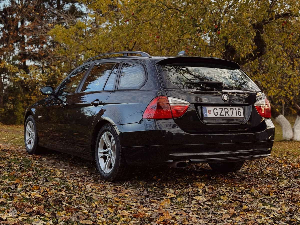 BMW 320 2008 — photo 8