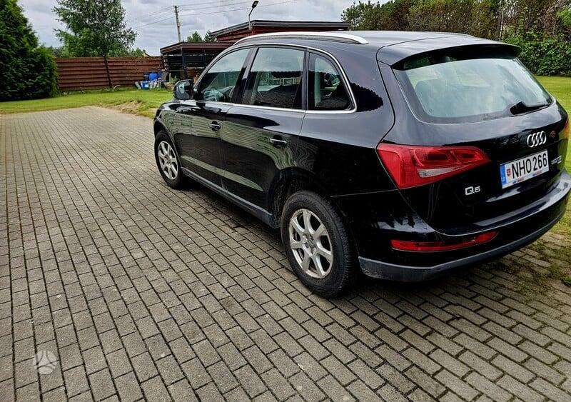Audi Q5 2011 — вигляд ззаду