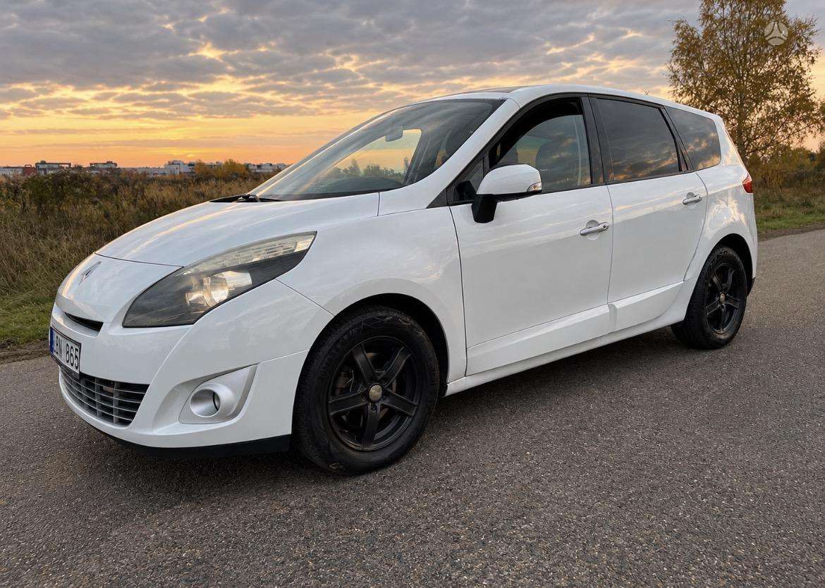 Renault Grand 2012 — двигун 1598 cm³, 131 HP (96kW)