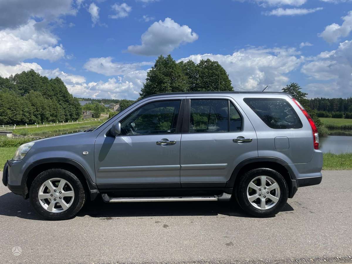 Honda CR-V 2006 — вигляд ззаду