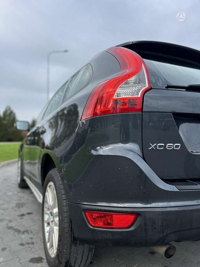 Volvo XC60 2011 — фото 15
