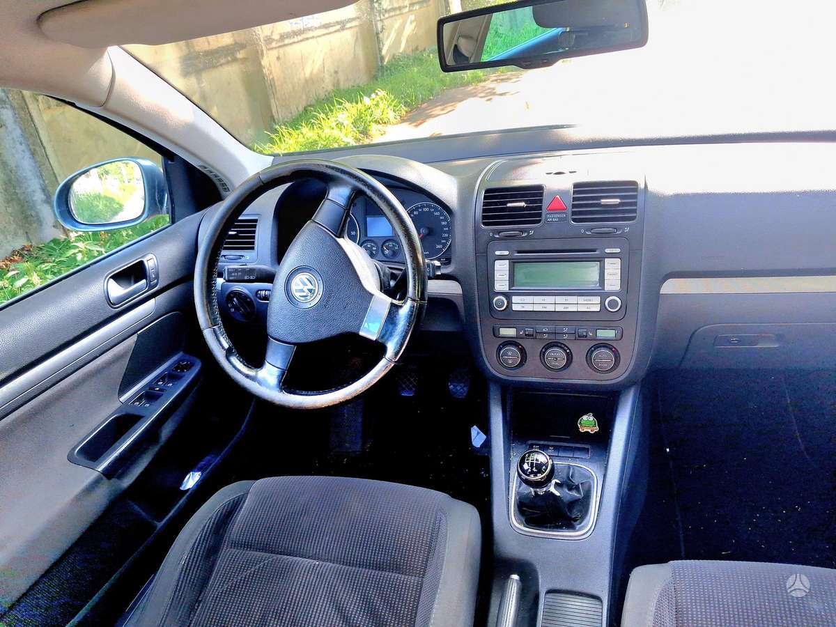 Volkswagen Golf 2008 — engine 1896 cm³, 105 HP (77kW)