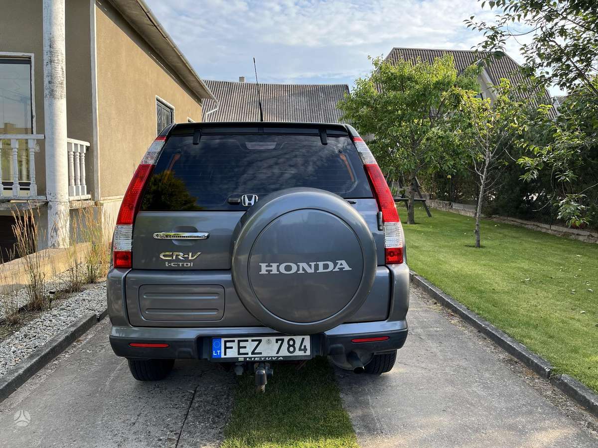 Honda CR-V 2005 — engine 2204 cm³, 140 HP (103kW)