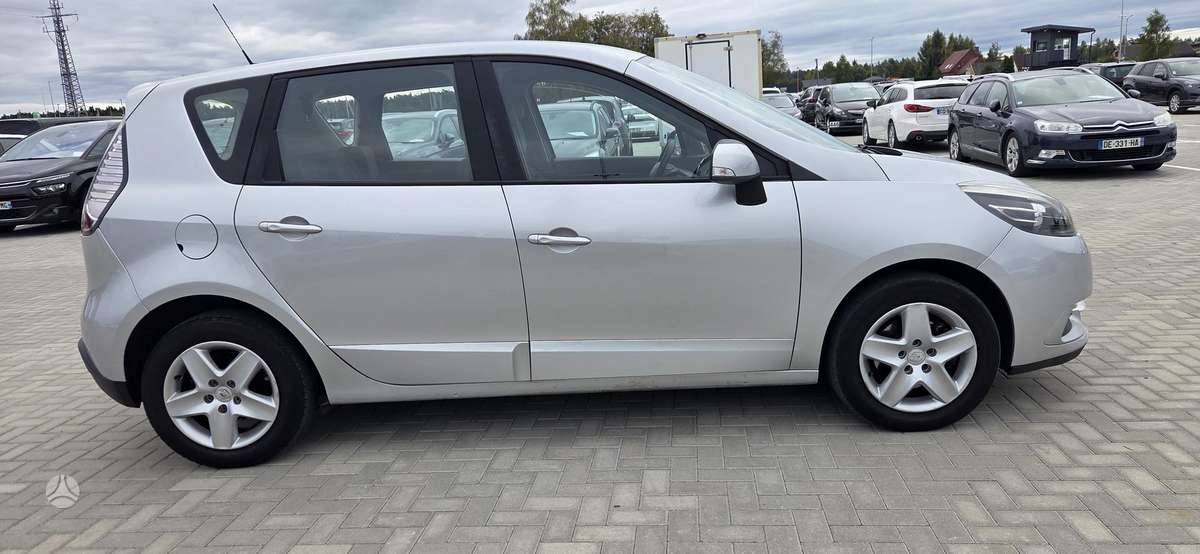 Renault Scenic 2014 — двигун 1461 cm³, 110 HP (81kW)