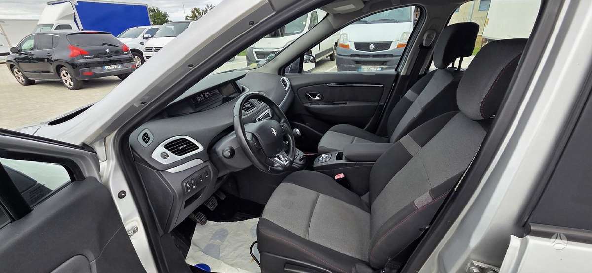 Renault Scenic 2014 — фото 8