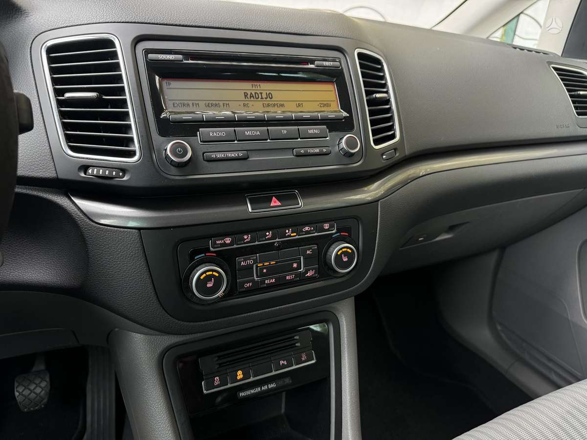 Seat Alhambra 2013 — фото 16