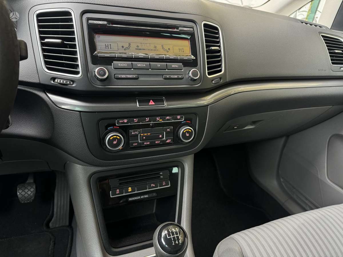 Seat Alhambra 2013 — фото 17