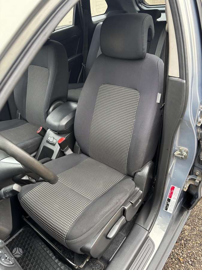 Chevrolet Captiva 2011 — photo 10