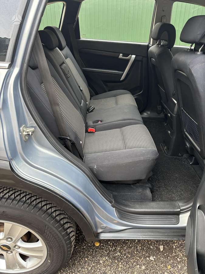Chevrolet Captiva 2011 — photo 15