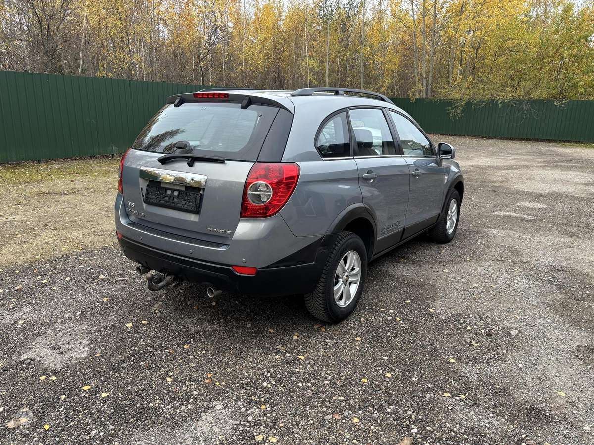 Chevrolet Captiva 2011 — photo 5