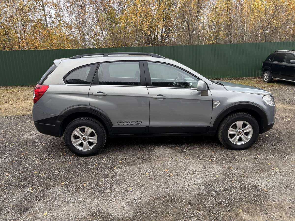 Chevrolet Captiva 2011 — photo 6