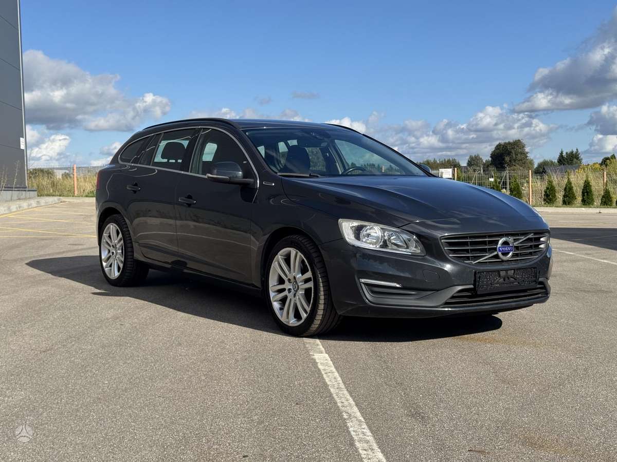 Volvo V60, 2015